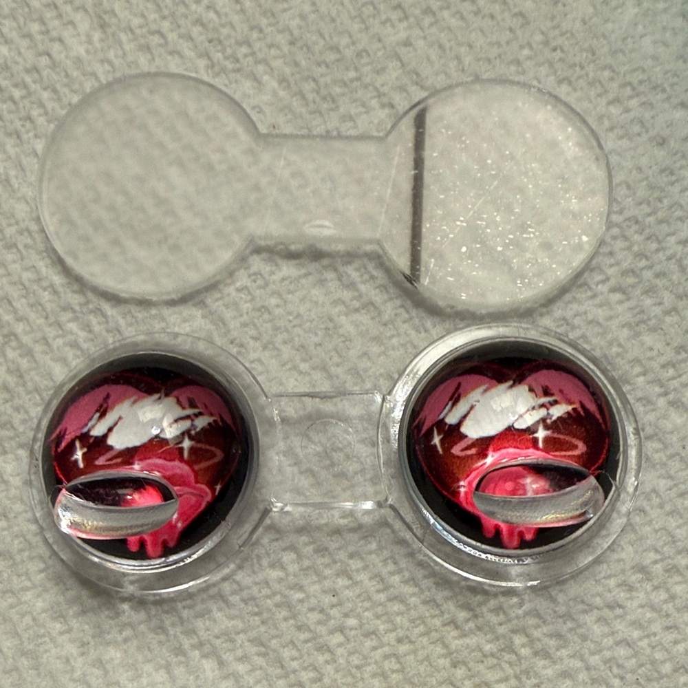 Baby three - 100% size crying eyes!  (Eyes 👀 ONLY). Red hearts ♥️ Clear tears!
